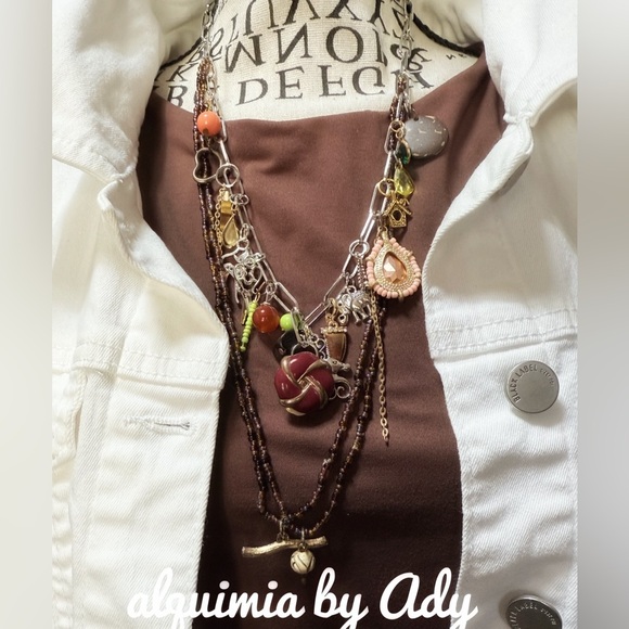 Eclectic vintage layered multi charms necklace - Picture 1 of 7